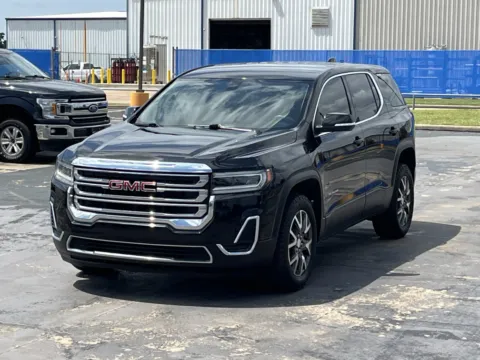 Photos of 2020 GMC Acadia SLE for sale in Alvin, TX at Auto Boutique Texas