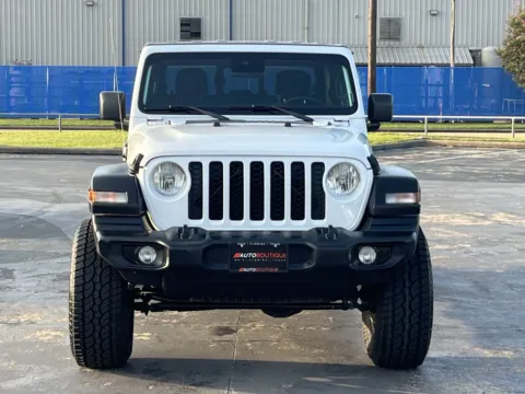More photos of 2020 Jeep Gladiator Sport S at Auto Boutique Texas, TX