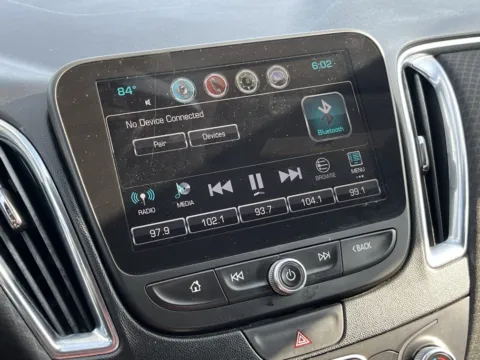 More photos of 2018 Chevrolet Malibu LT at Auto Boutique Texas, TX