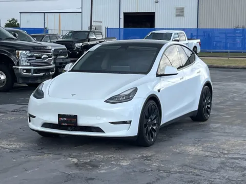 Photos of 2022 Tesla Model Y Performance for sale in Alvin, TX at Auto Boutique Texas