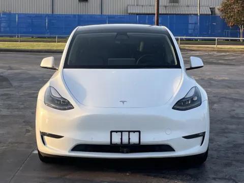 More photos of 2022 Tesla Model Y Performance at Auto Boutique Texas, TX
