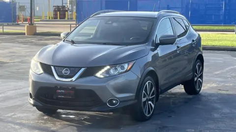 Gray 2017 Nissan Rogue Sport SL for sale in Alvin, TX
