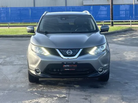 More photos of 2017 Nissan Rogue Sport SL at Auto Boutique Texas, TX