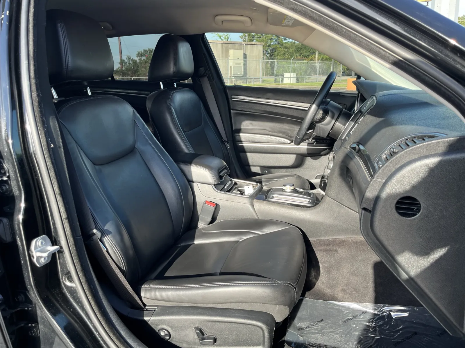 Chrysler 300 photo 25