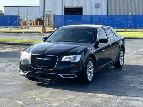 Photos of 2018 Chrysler 300 Touring L for sale in Alvin, TX at Auto Boutique Texas