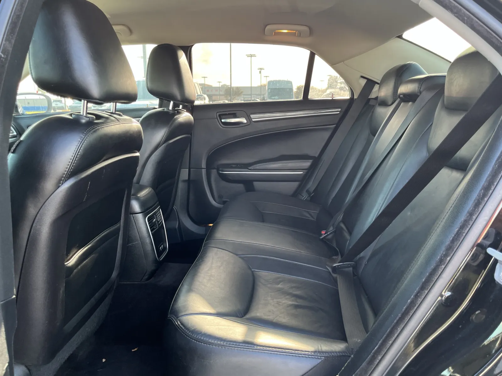 Chrysler 300 photo 26