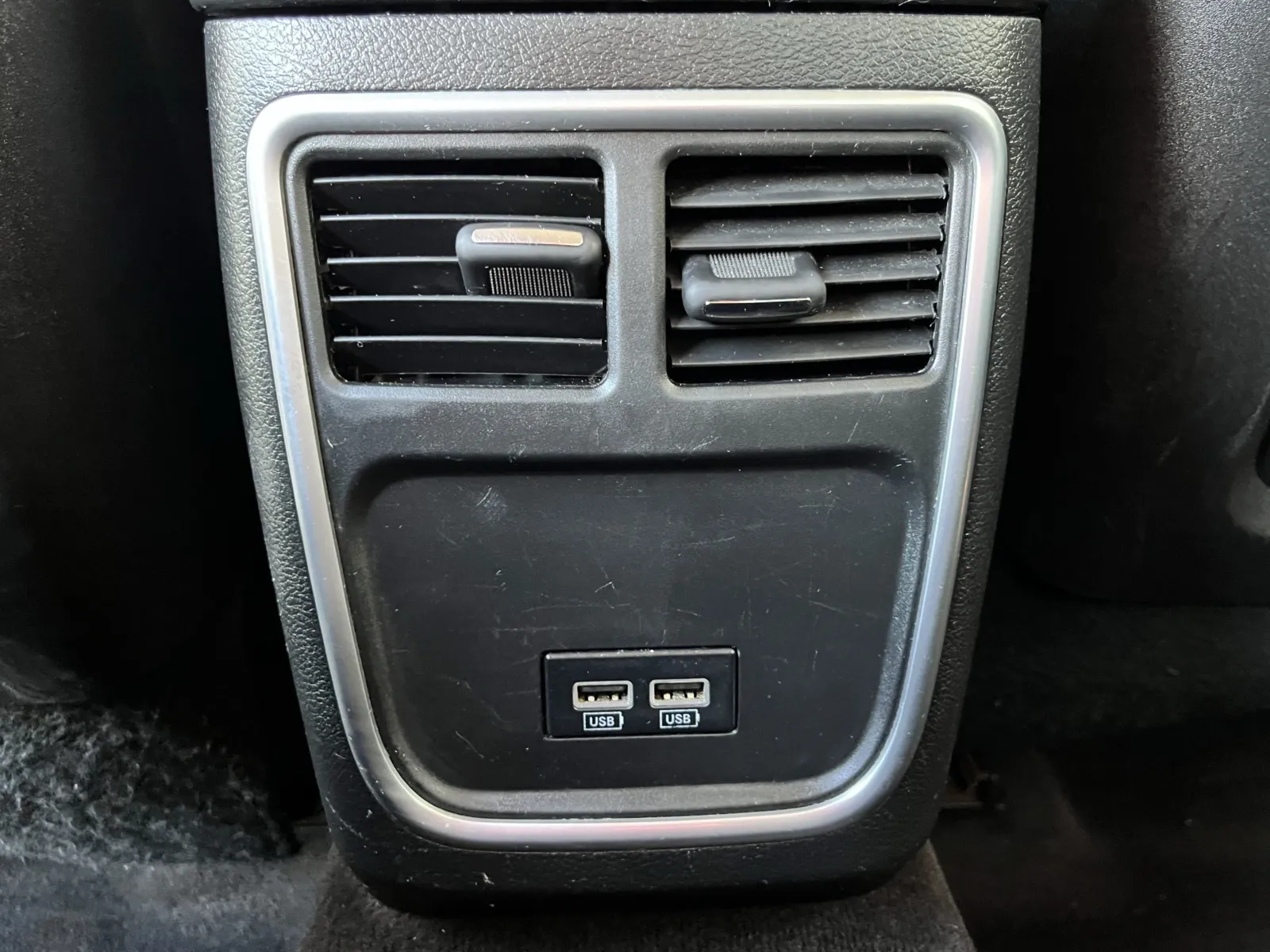 Chrysler 300 photo 23