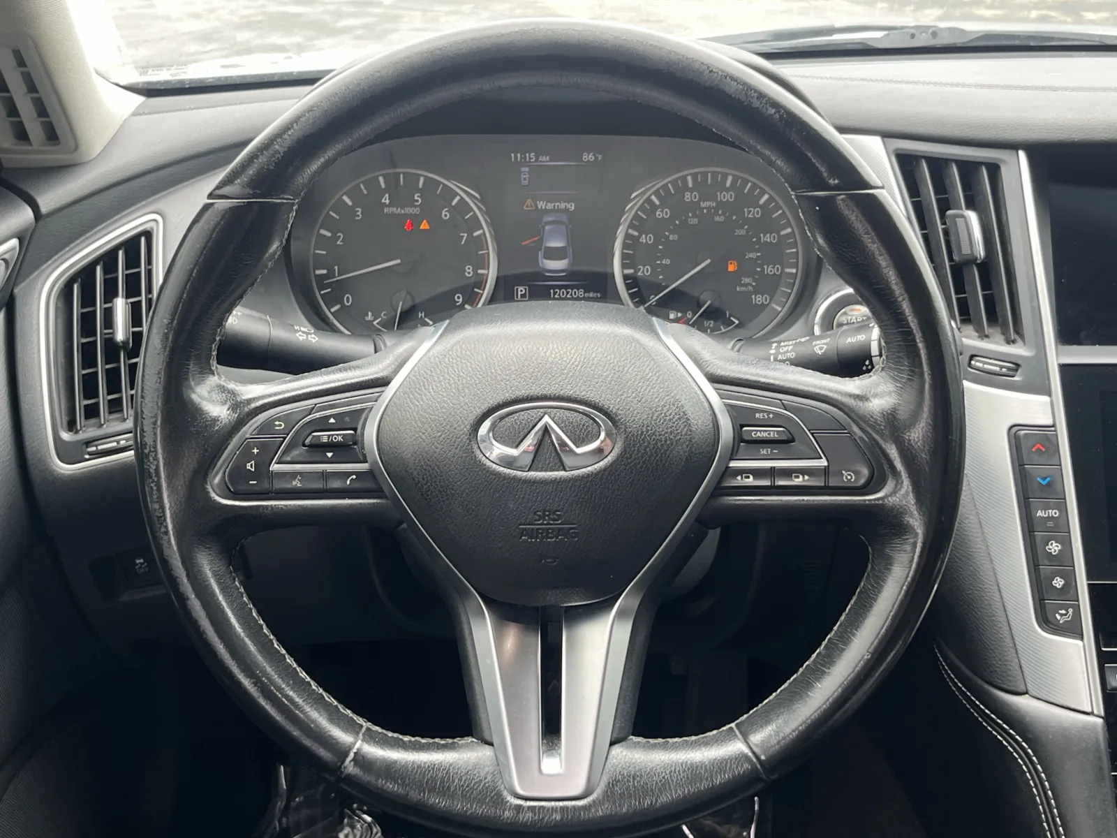 Infiniti Q50 photo 15