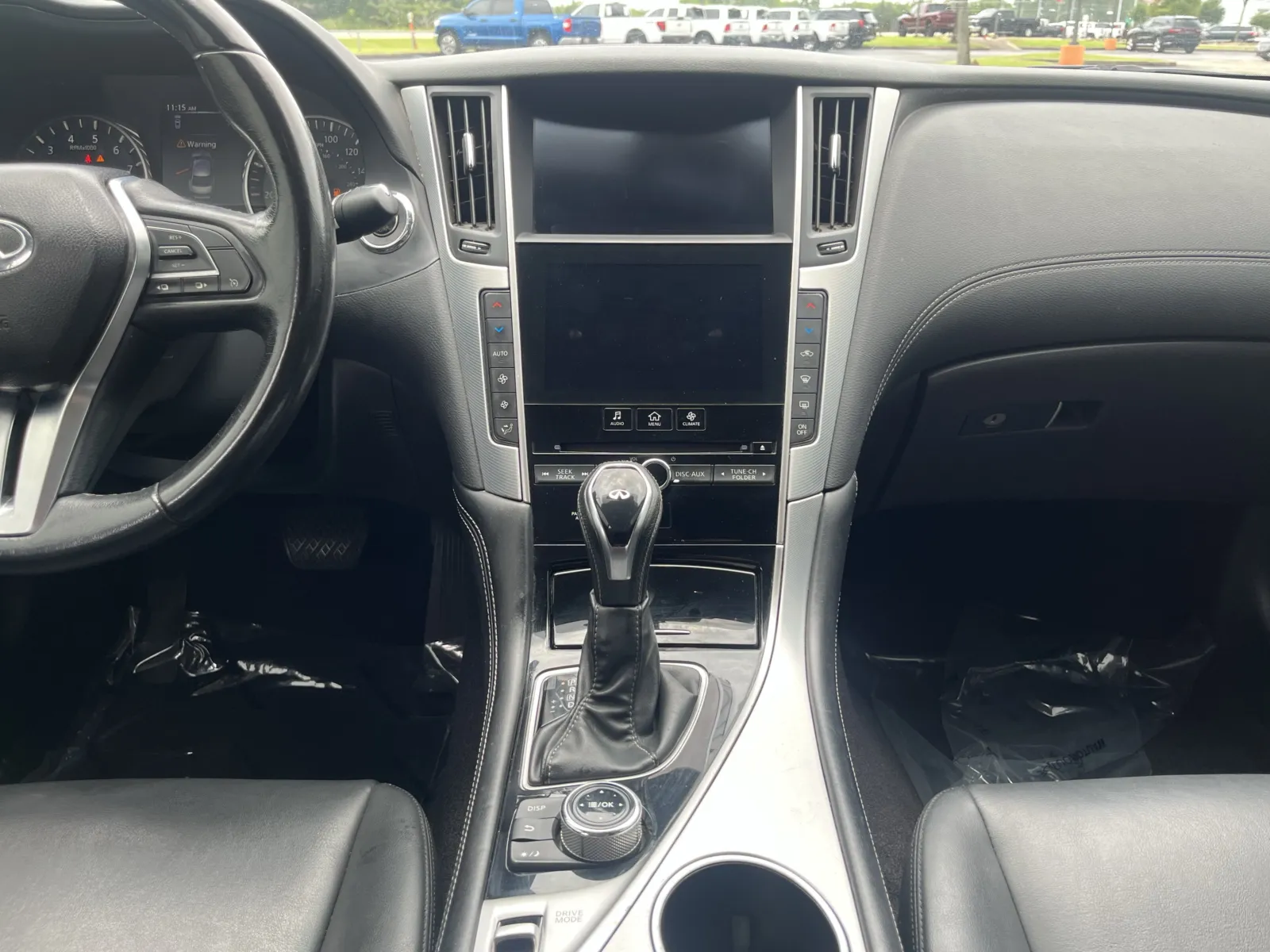 Infiniti Q50 photo 22