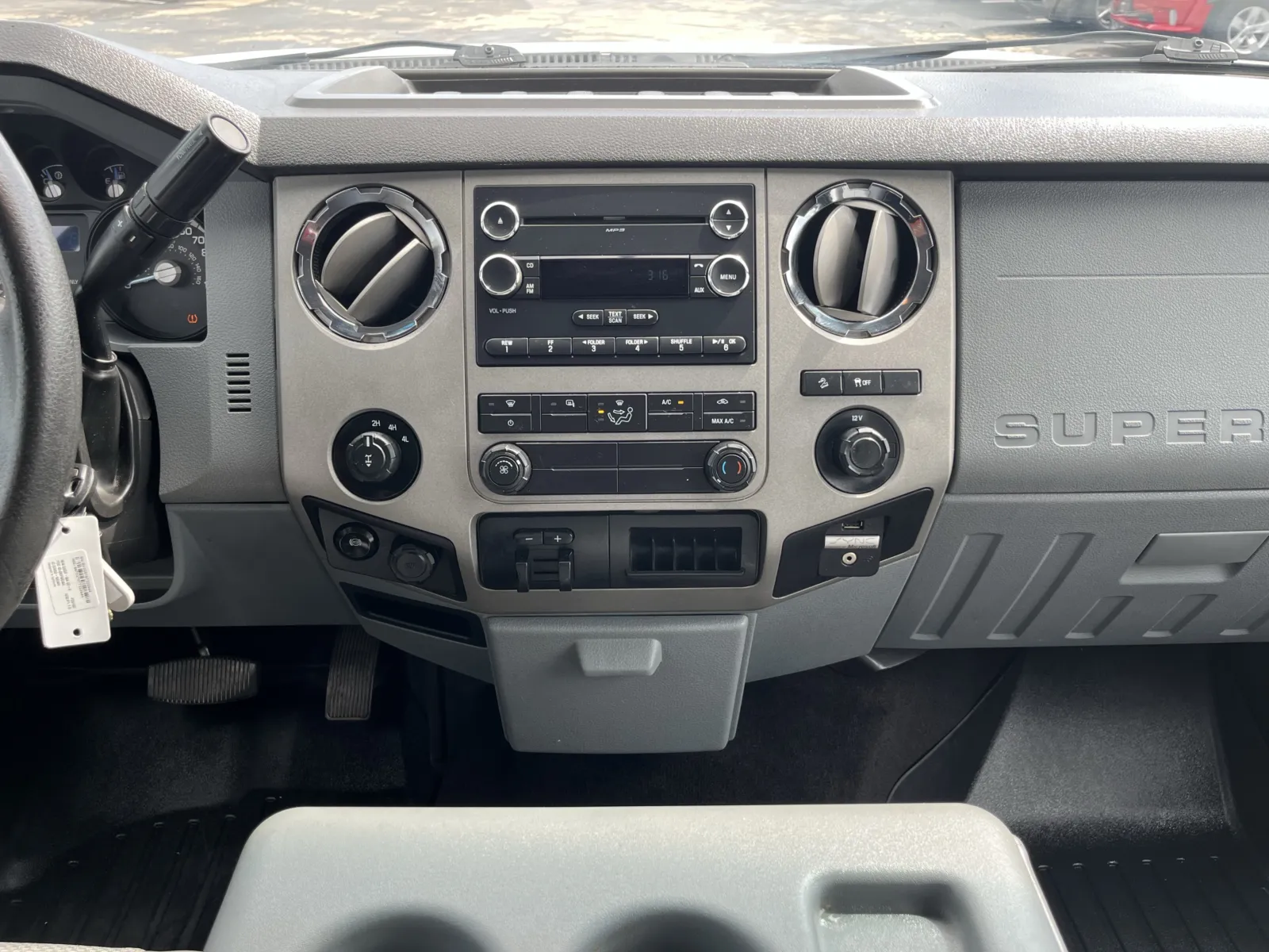 Ford F-250 photo 20