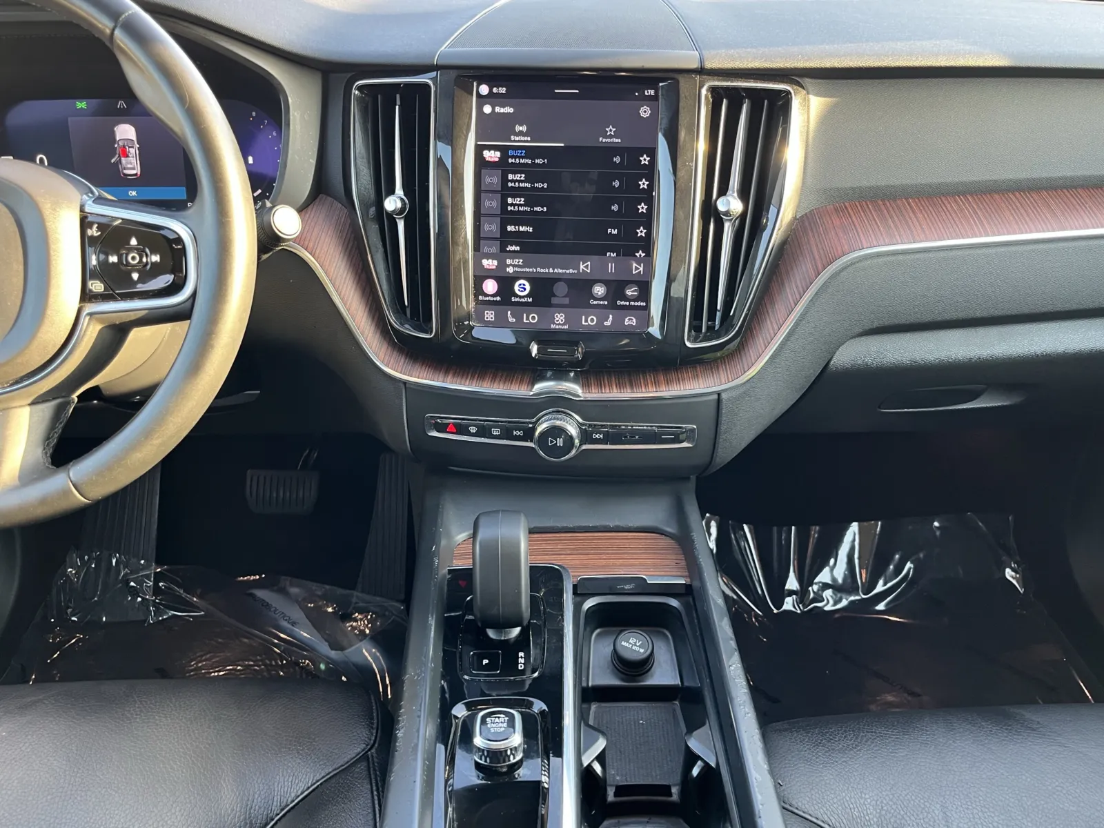 Volvo XC60 photo 25