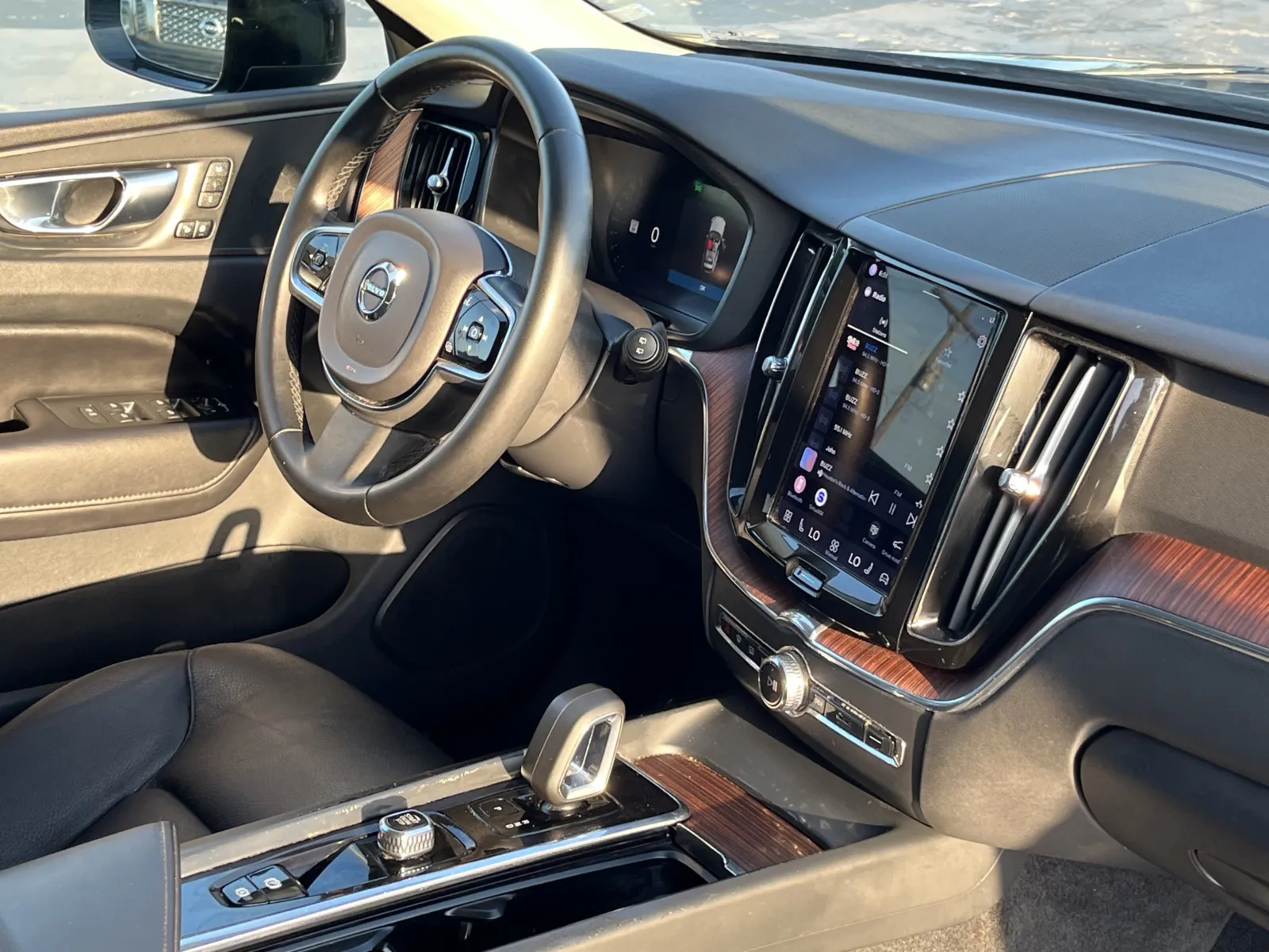 Volvo XC60 photo 17