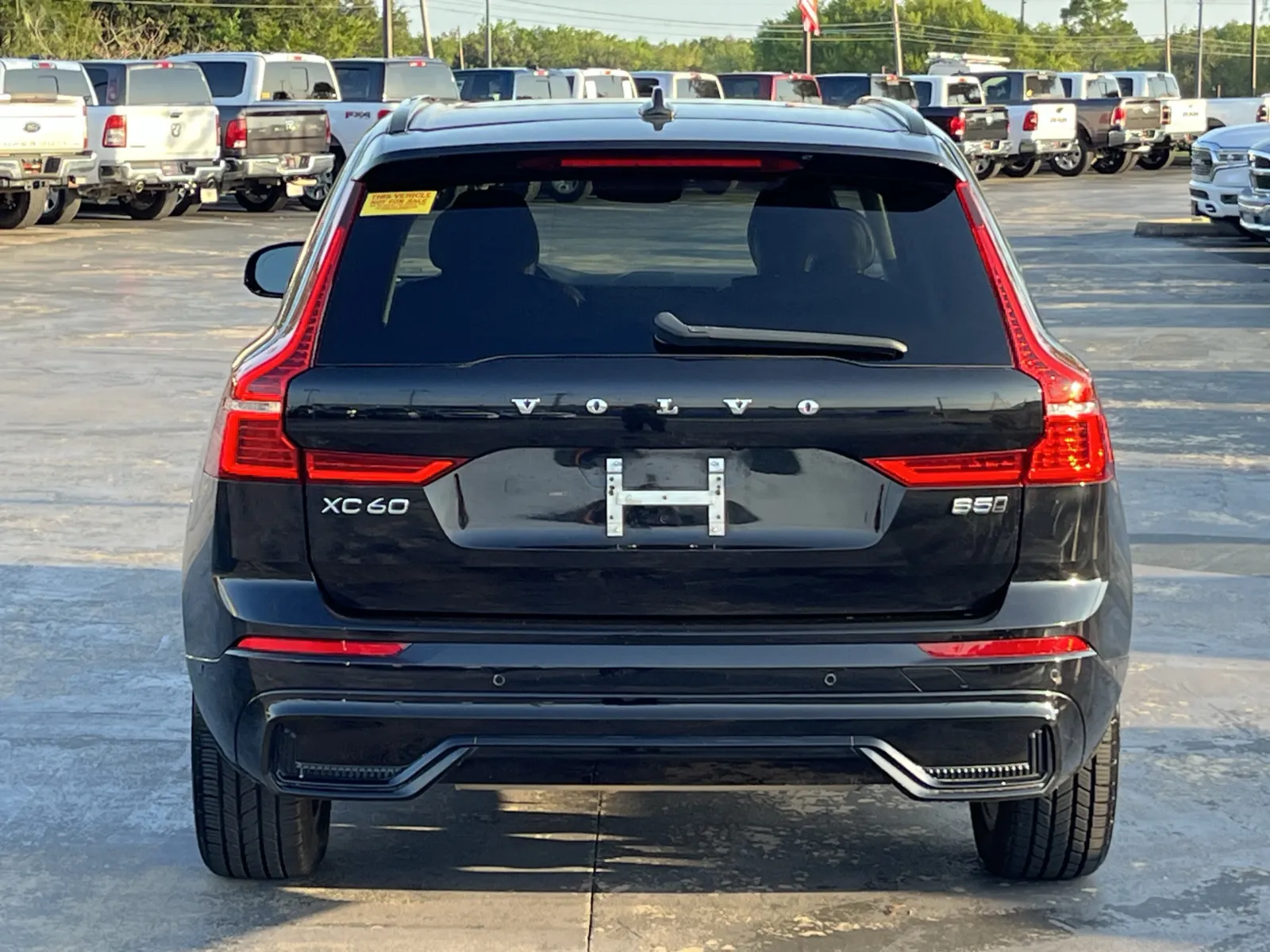 Volvo XC60 photo 8