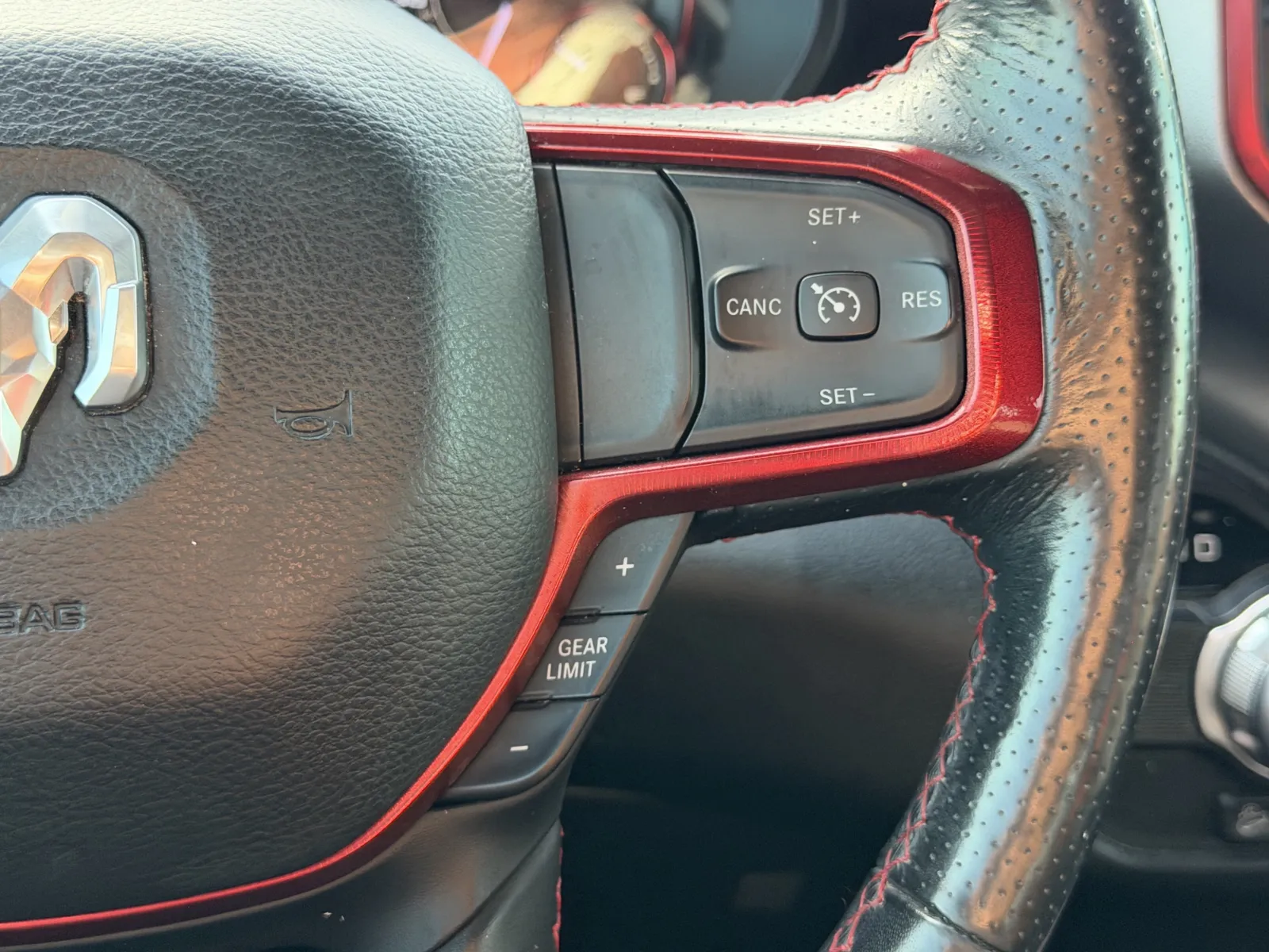 Ram 1500 photo 7