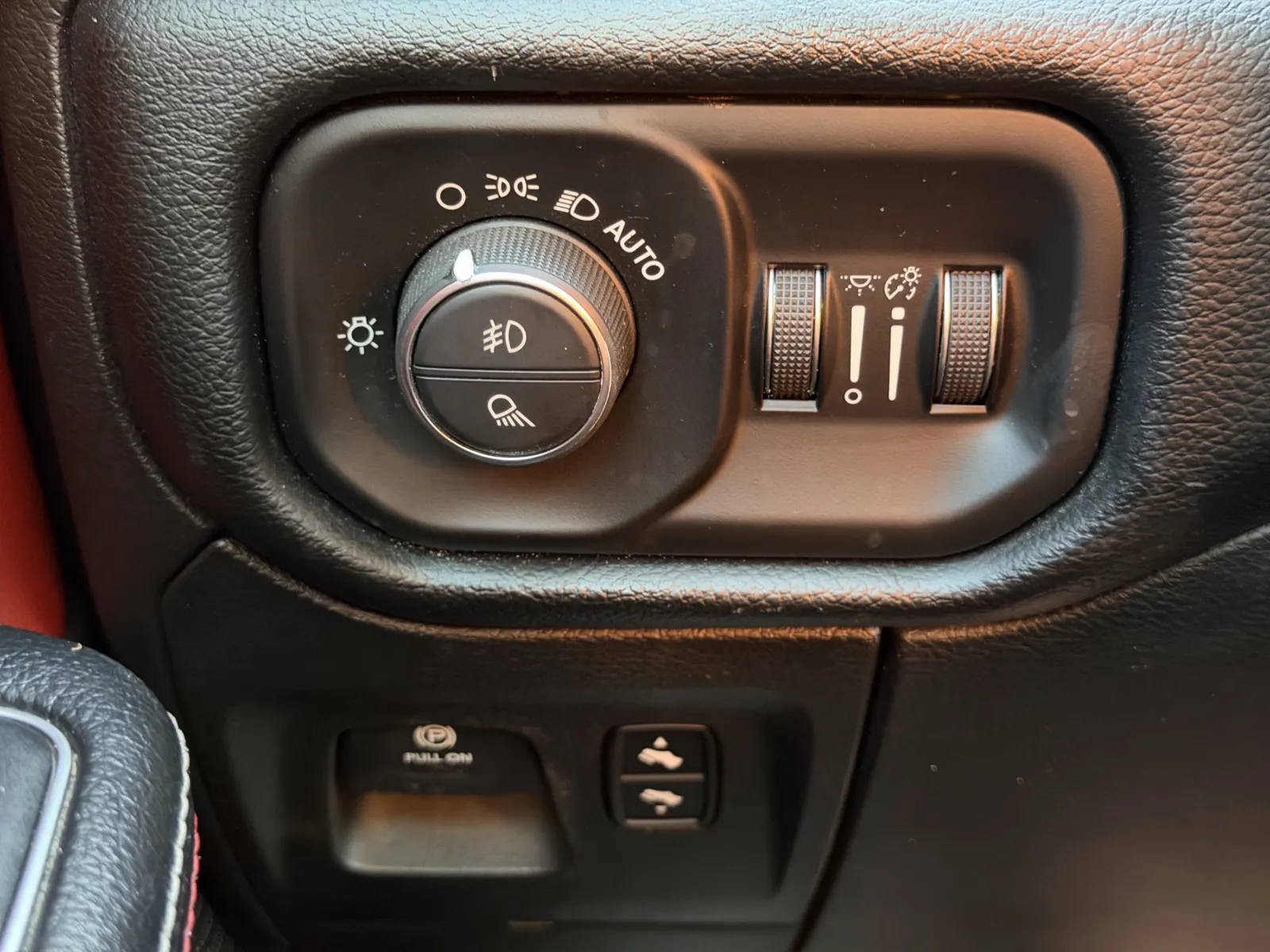Ram 1500 photo 12