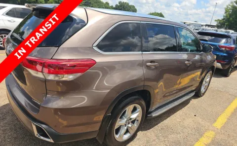 More photos of 2019 Toyota Highlander Limited at Auto Boutique Texas, TX