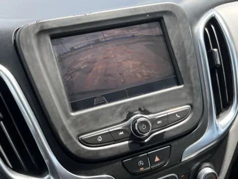 More photos of 2022 Chevrolet Equinox LS at Auto Boutique Texas, TX
