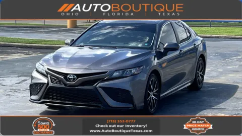 Gray 2024 Toyota Camry SE for sale in Alvin, TX