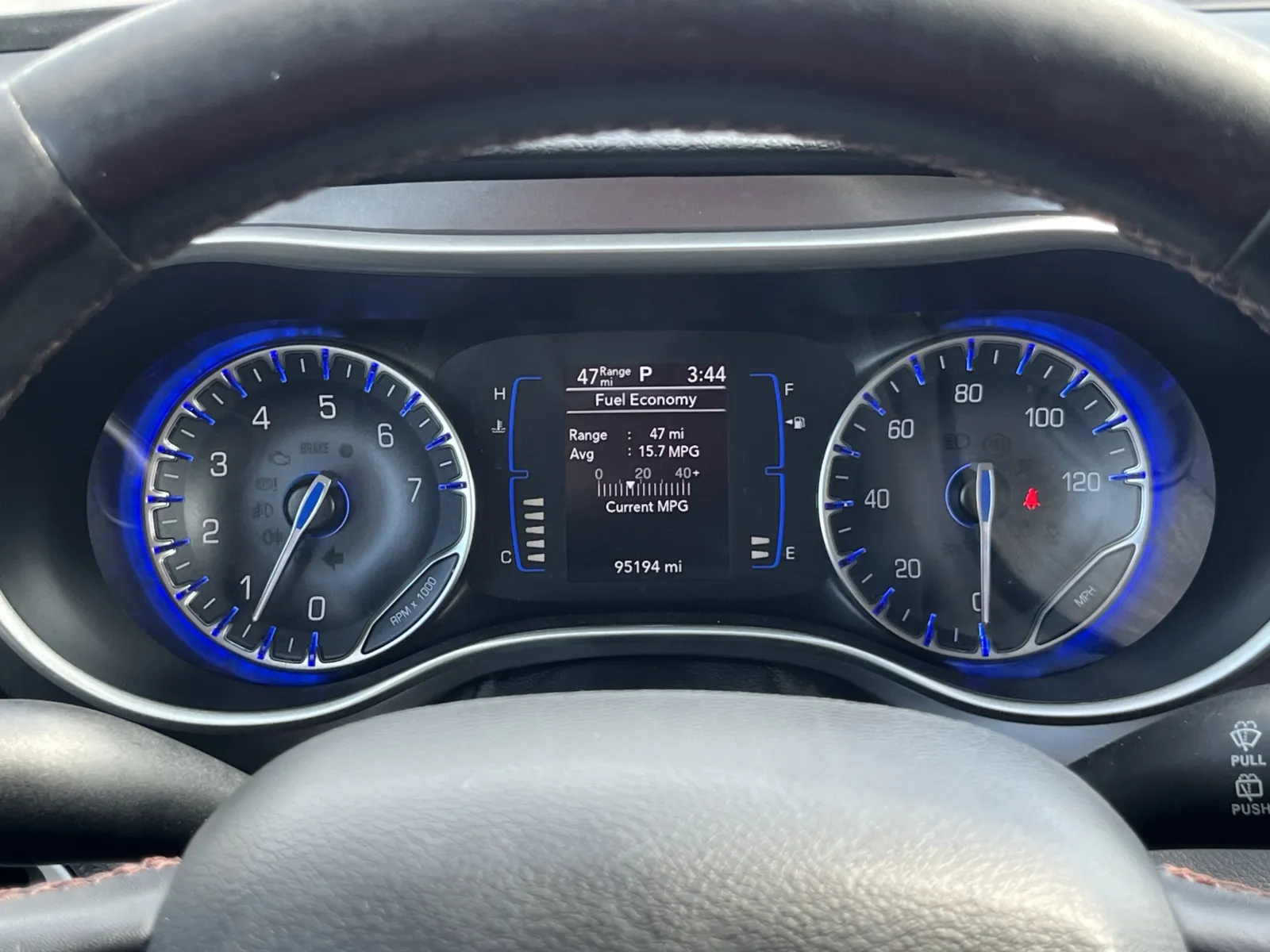 Chrysler Pacifica photo 19