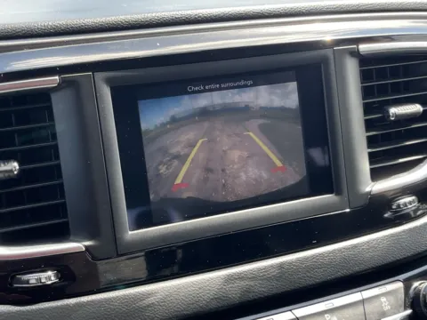 More photos of 2020 Chrysler Pacifica Touring L at Auto Boutique Texas, TX
