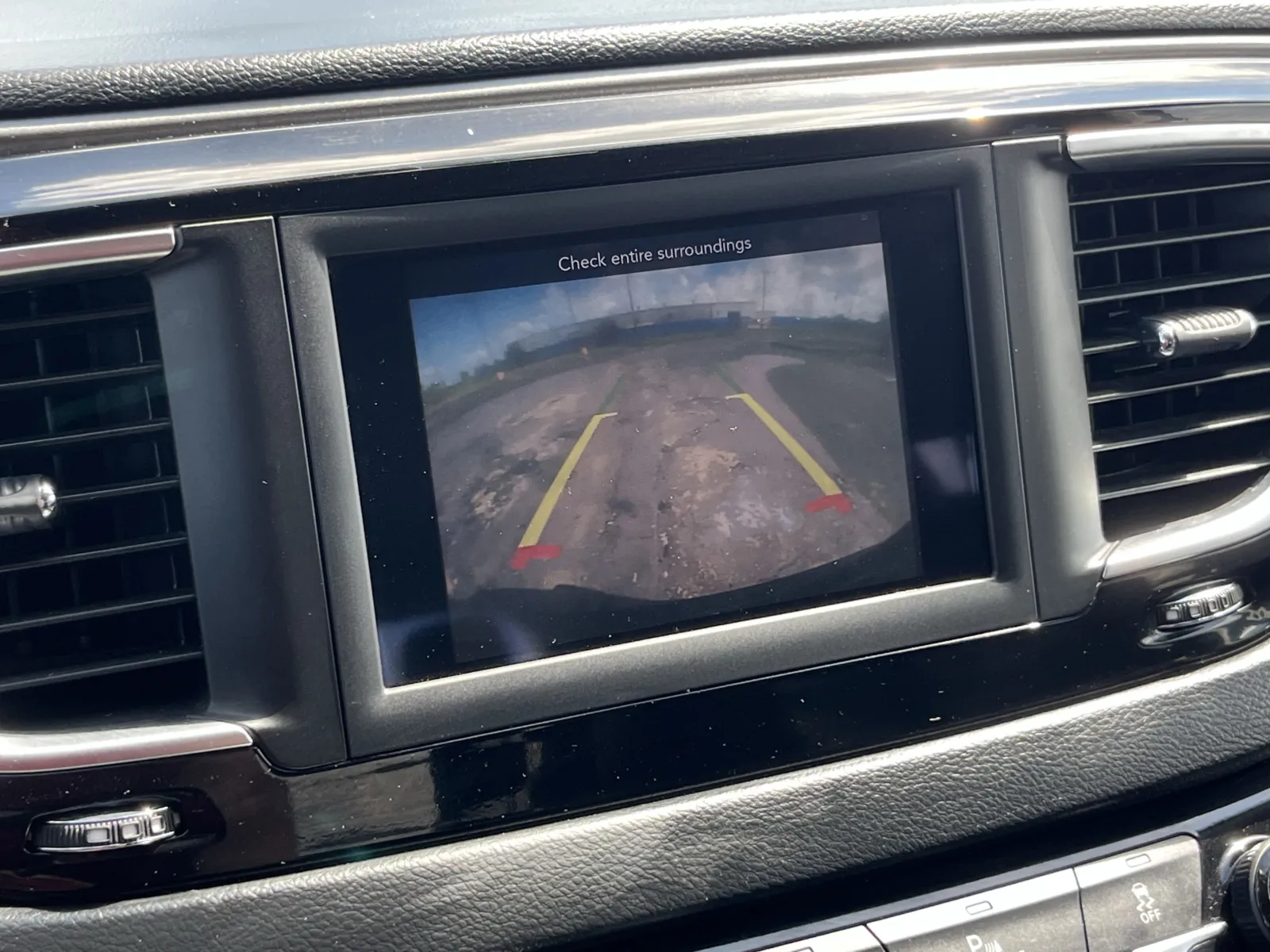 Chrysler Pacifica photo 5