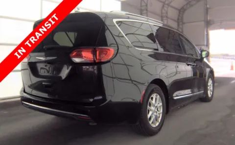 Another view of 2020 Chrysler Pacifica Touring L for sale in Alvin, TX at Auto Boutique Texas
