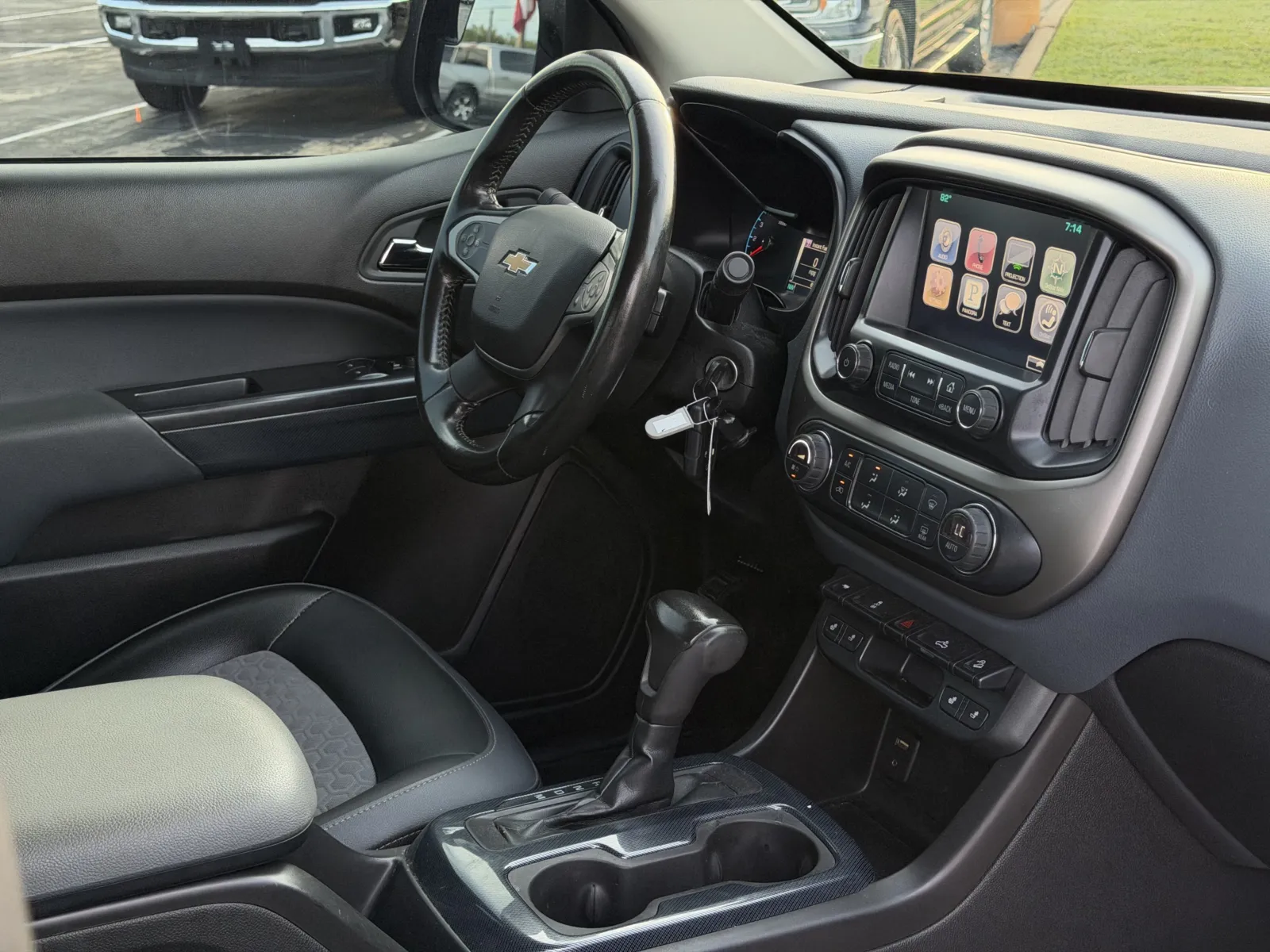 Chevrolet Colorado photo 11
