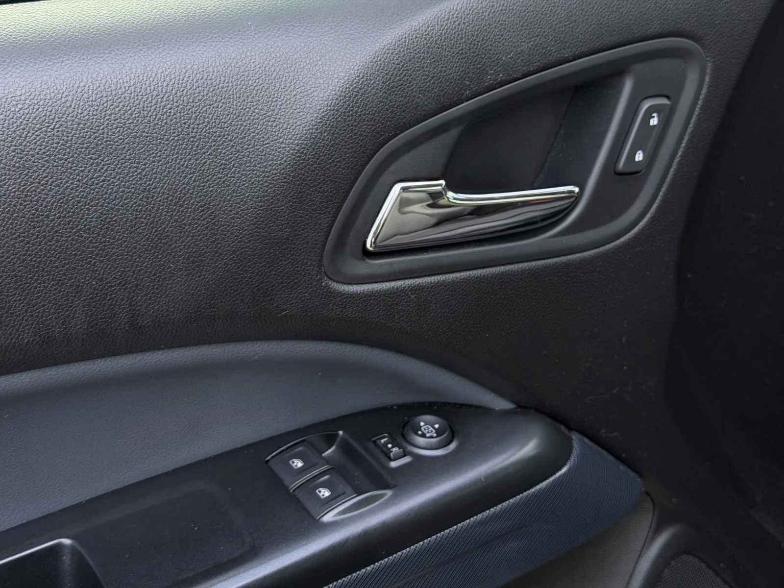 Chevrolet Colorado photo 17