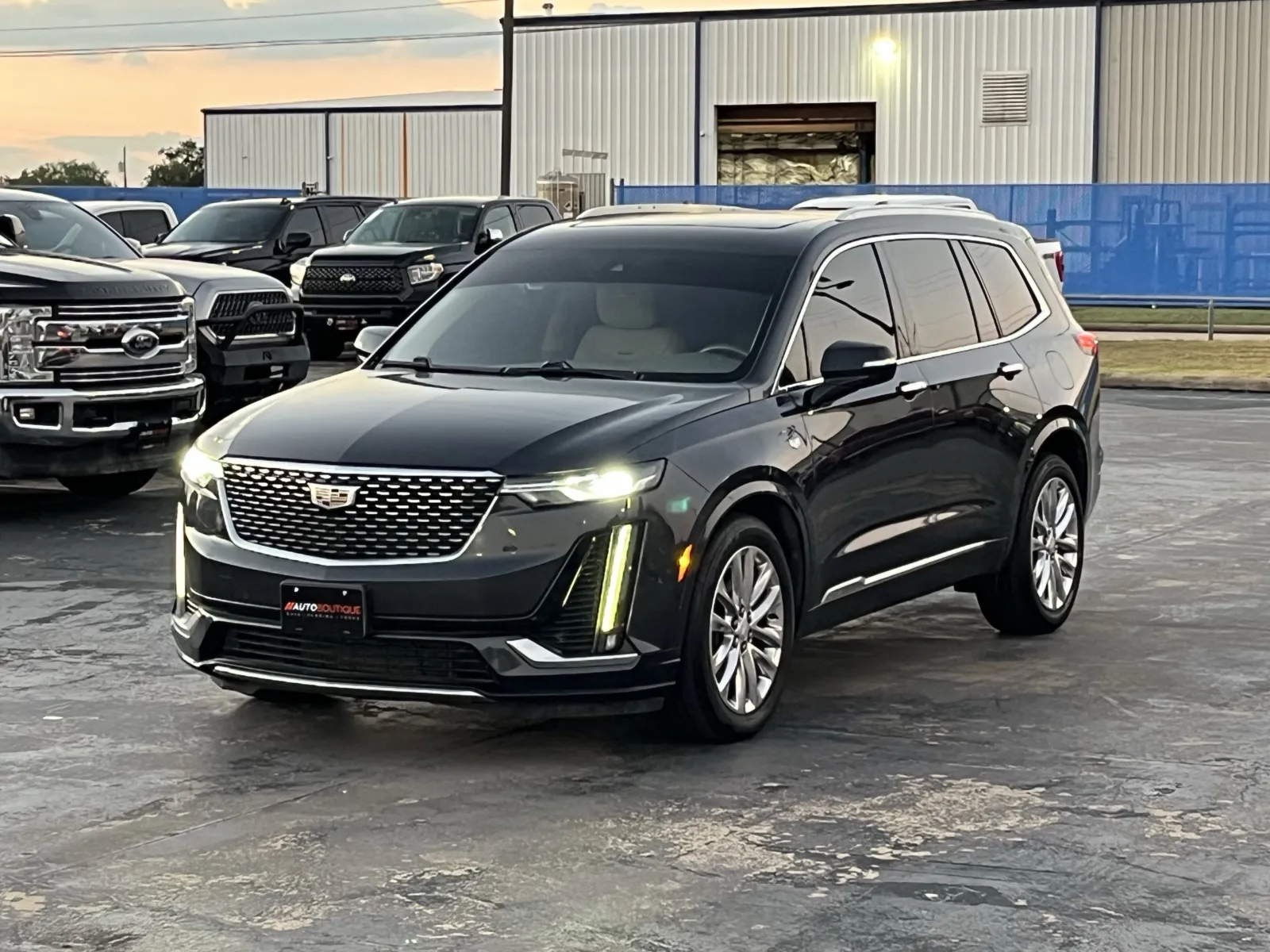 Cadillac XT6 photo 2