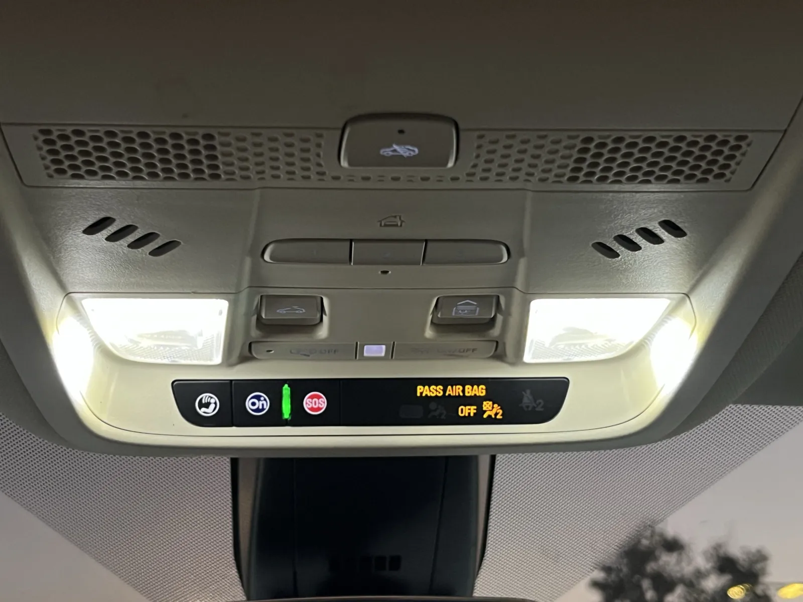 Cadillac XT6 photo 20