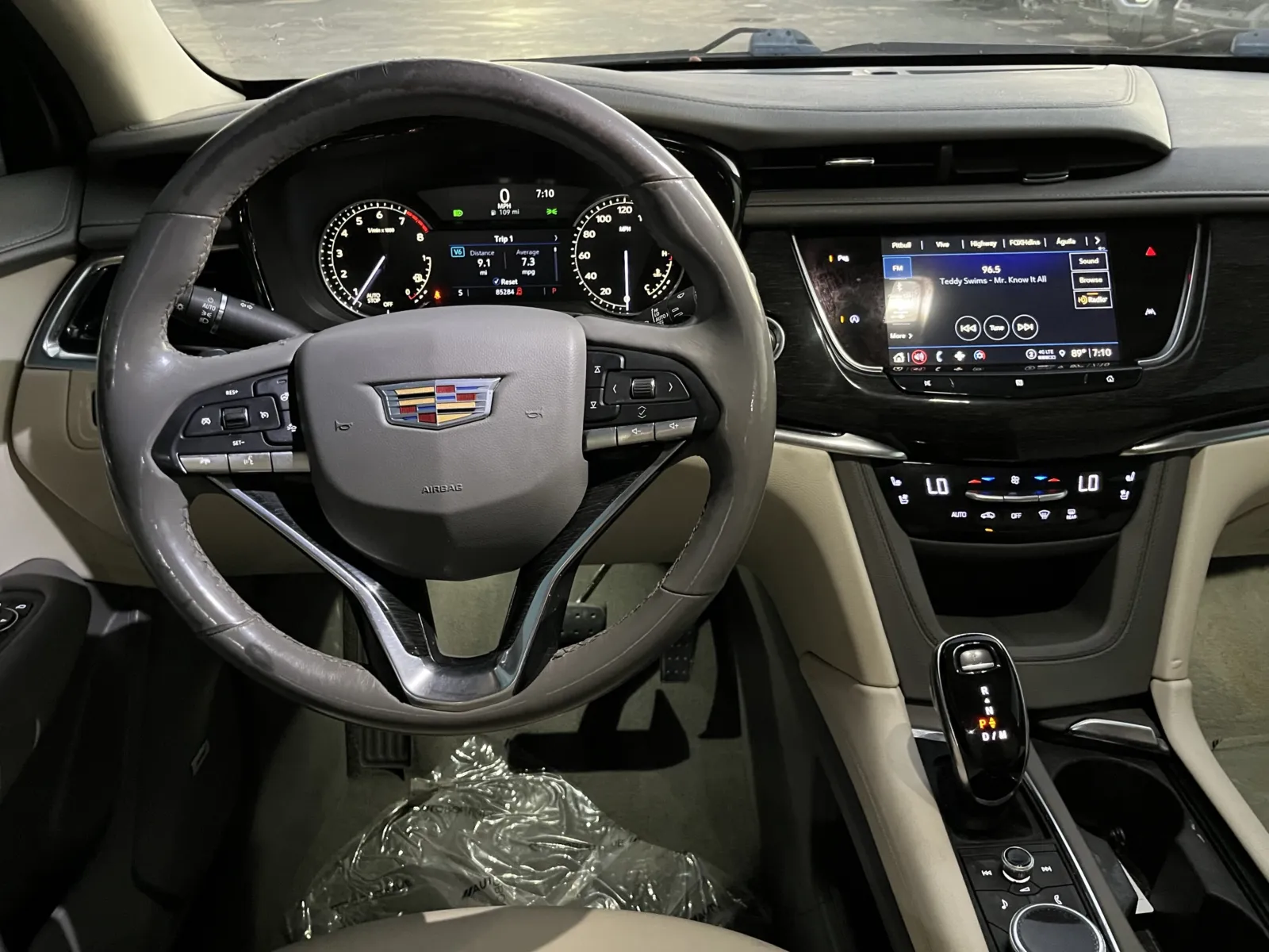 Cadillac XT6 photo 14