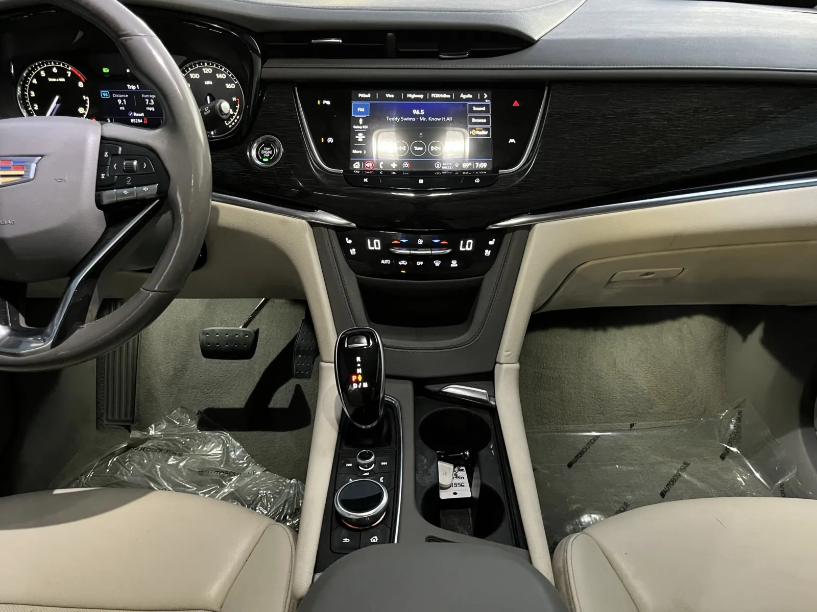 Cadillac XT6 photo 21
