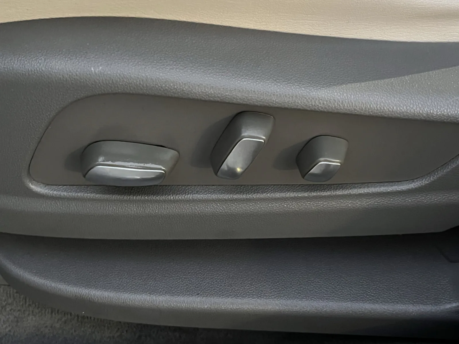 Cadillac XT6 photo 23