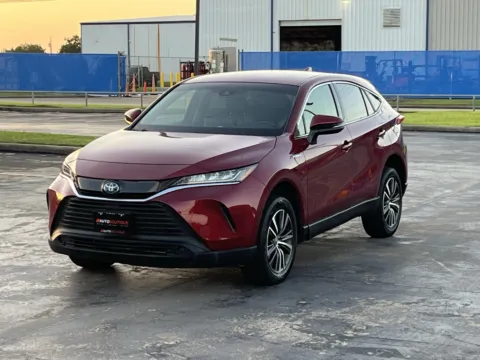 Photos of 2021 Toyota Venza LE for sale in Alvin, TX at Auto Boutique Texas