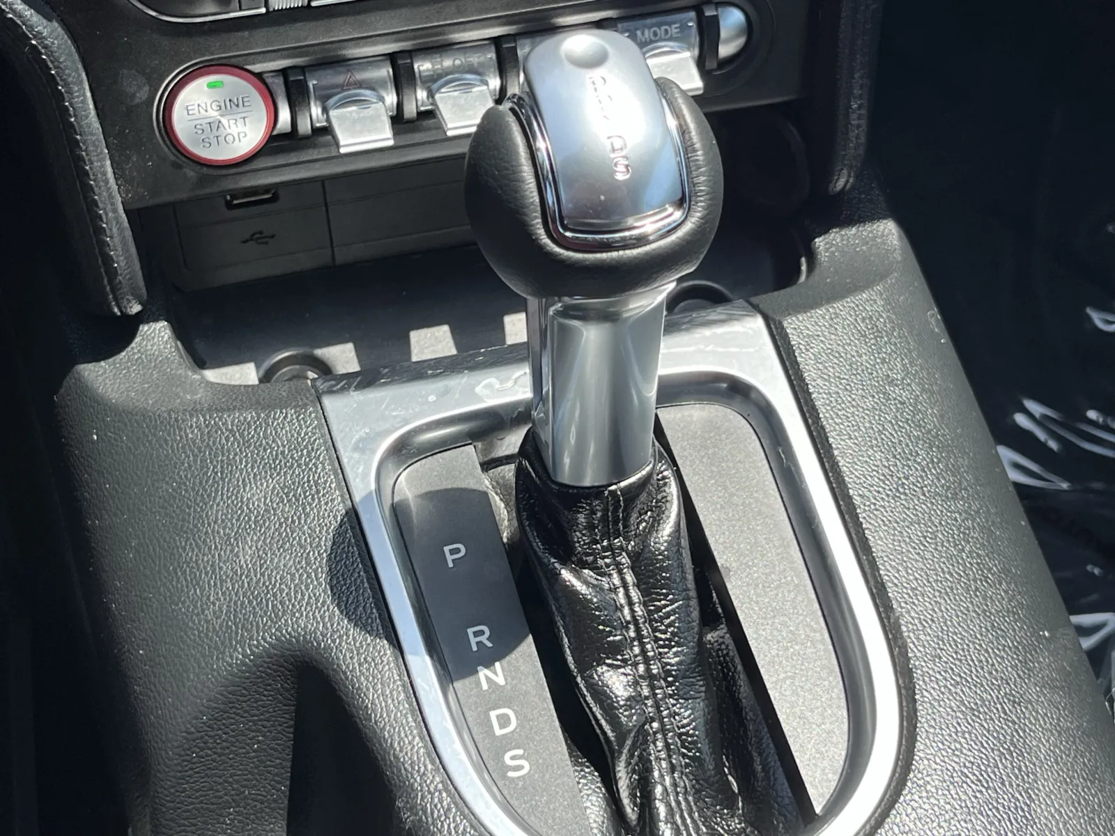 Ford Mustang photo 21