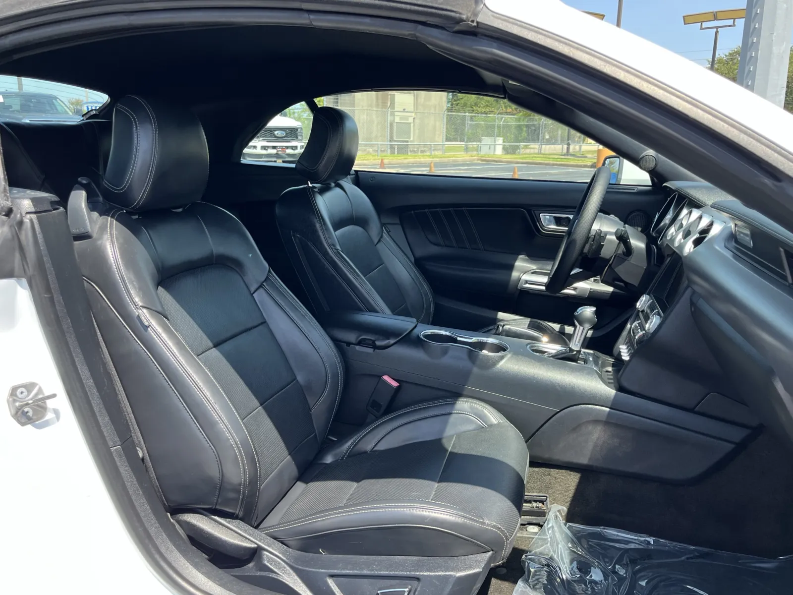 Ford Mustang photo 27