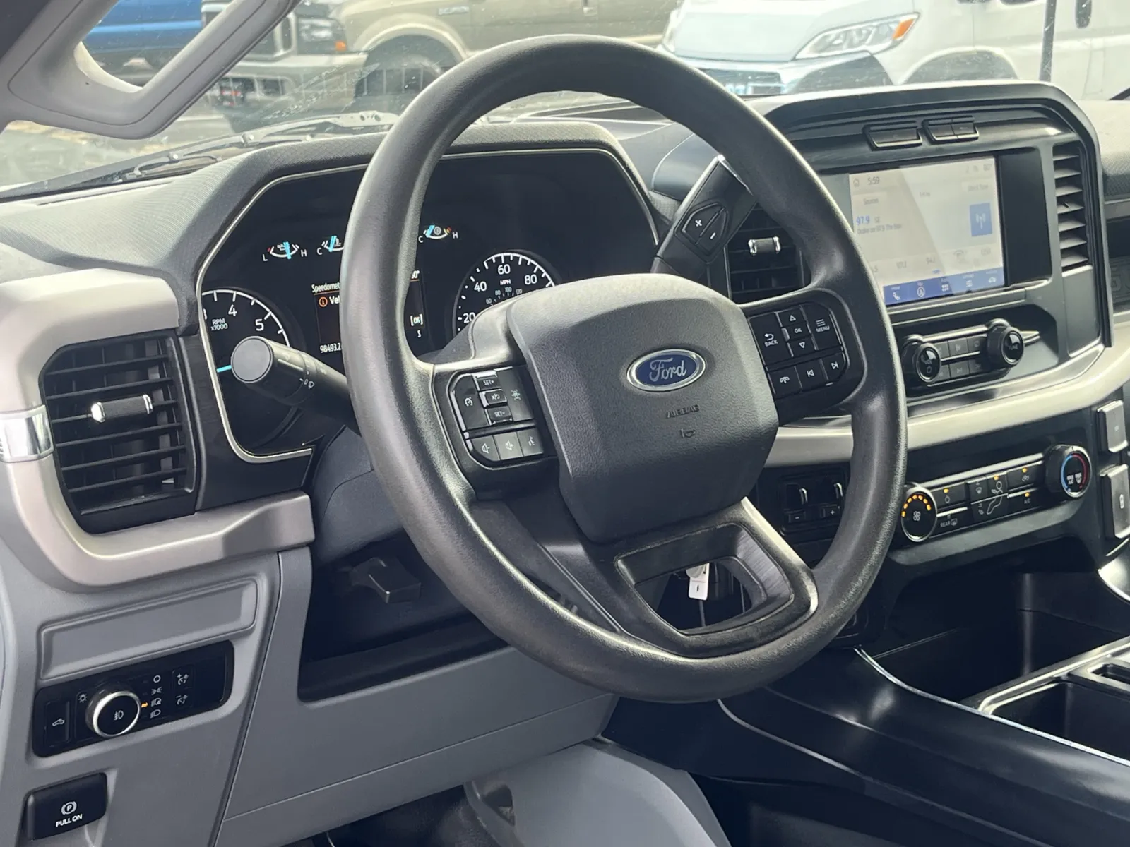 Ford F-150 photo 13
