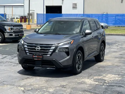 Photos of 2024 Nissan Rogue SV for sale in Alvin, TX at Auto Boutique Texas