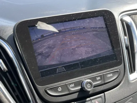 More photos of 2021 Chevrolet Malibu LT at Auto Boutique Texas, TX