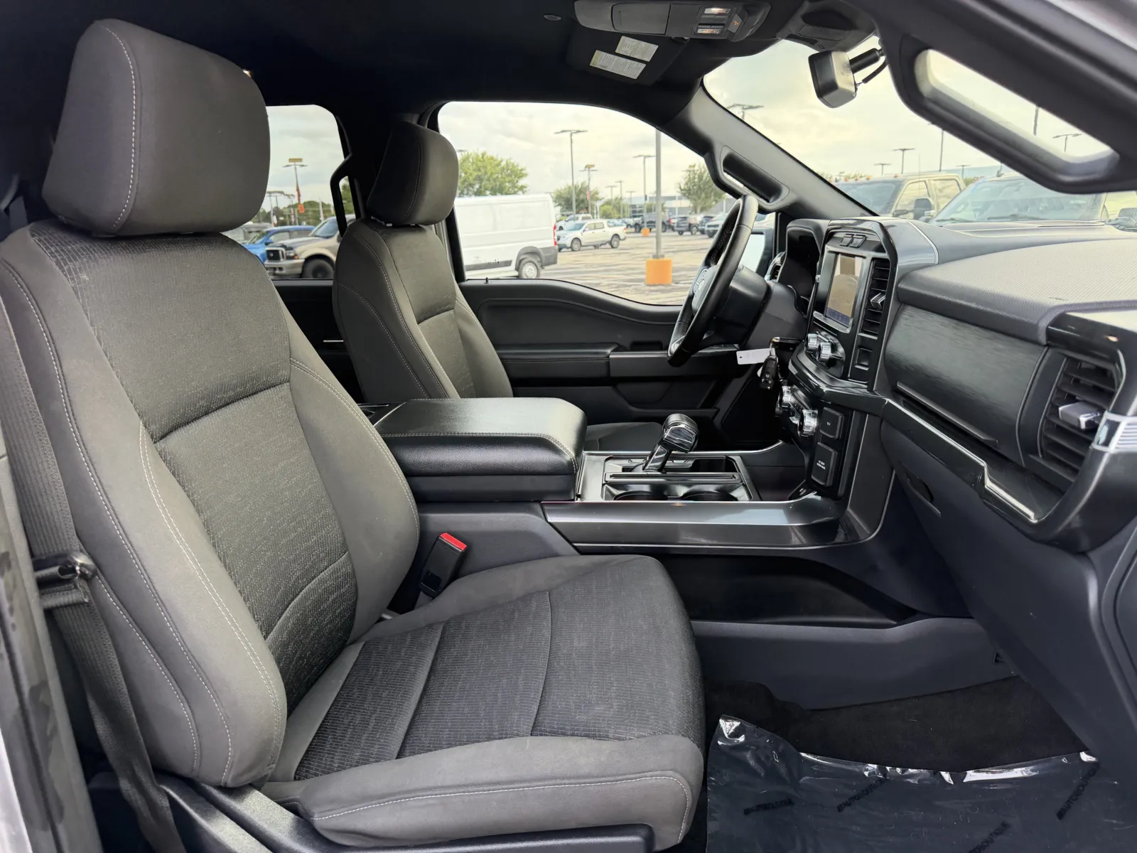 Ford F-150 photo 26