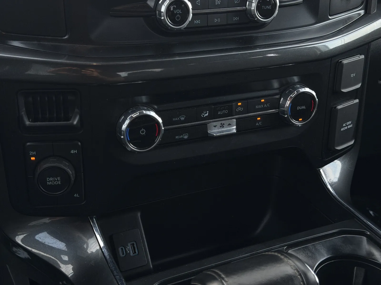 Ford F-150 photo 21