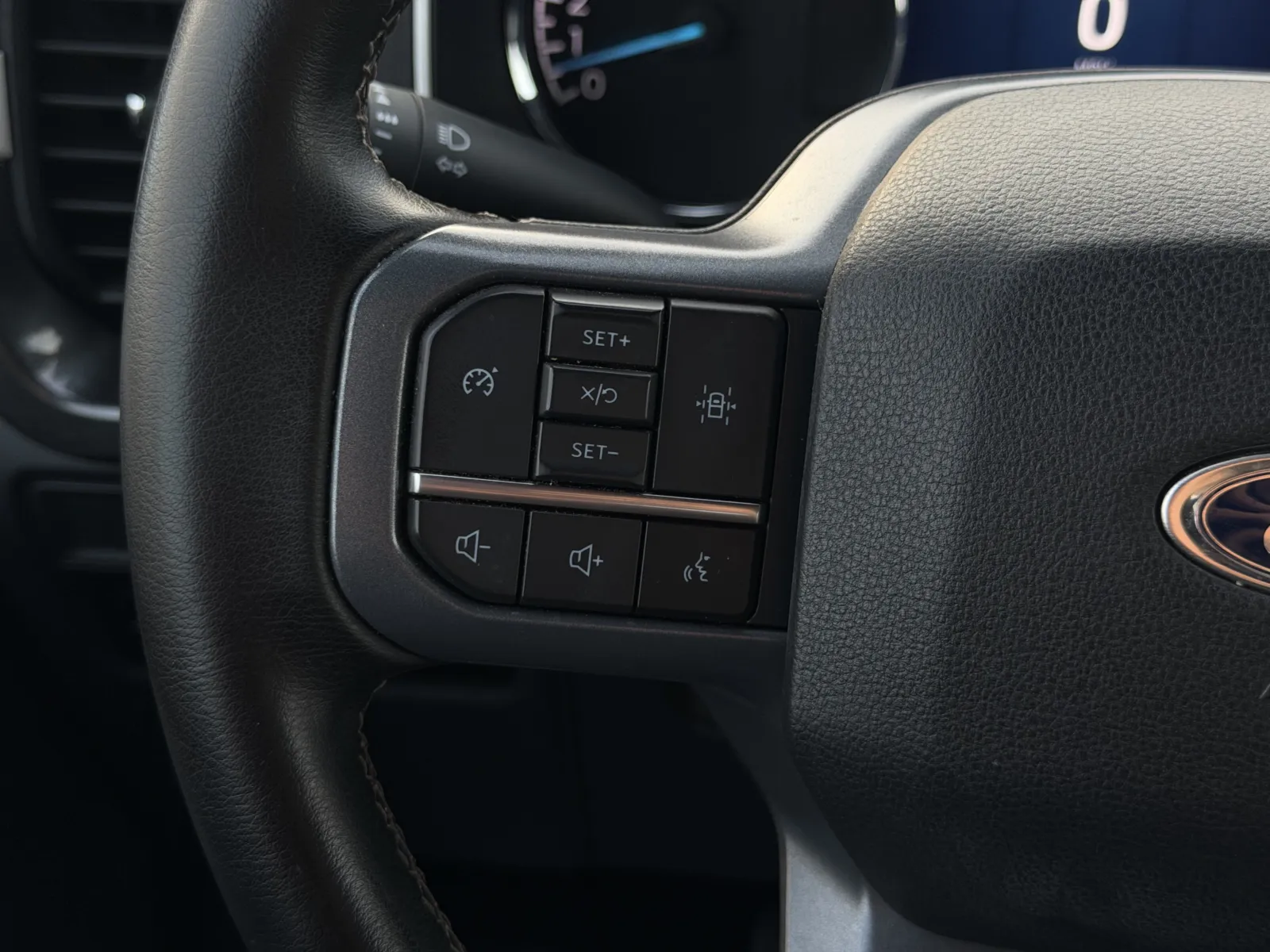 Ford F-150 photo 14
