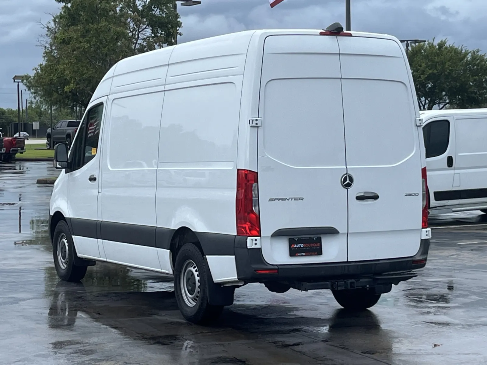 Mercedes-Benz Sprinter photo 7
