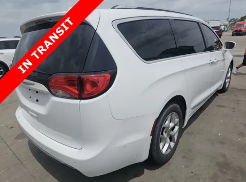 More photos of 2019 Chrysler Pacifica Touring L Plus at Auto Boutique Texas, TX