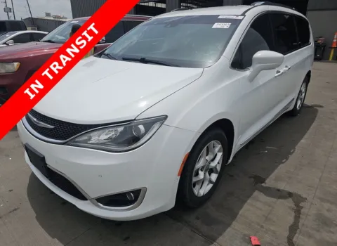 White 2019 Chrysler Pacifica Touring L Plus for sale in Alvin, TX
