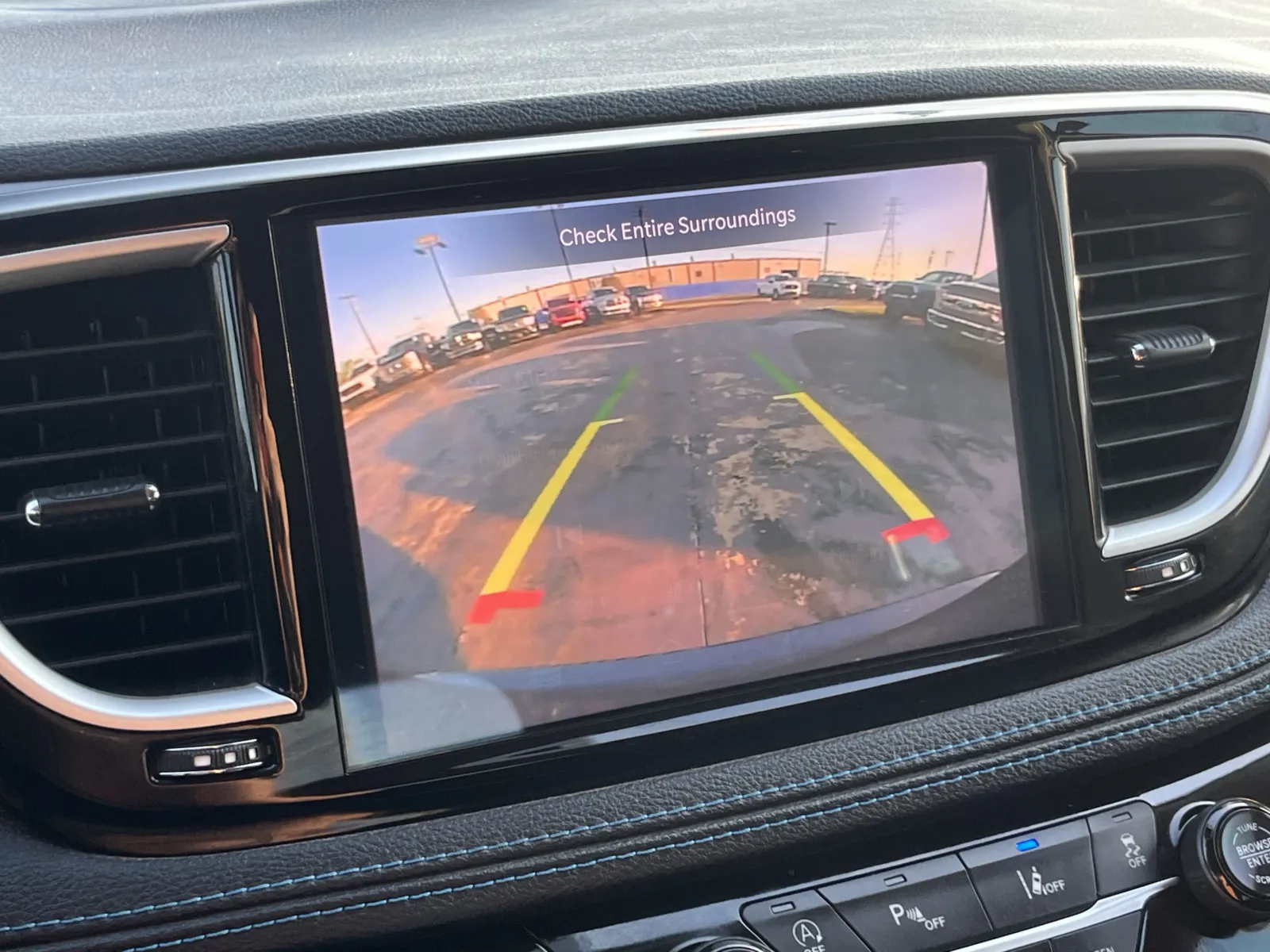 Chrysler Pacifica photo 5