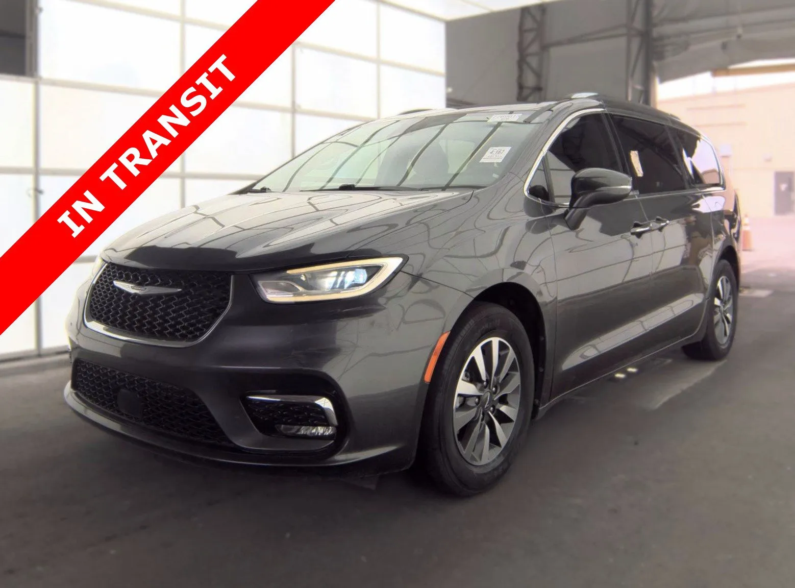 Gray 2021 Chrysler Pacifica Touring L for sale in Alvin, TX