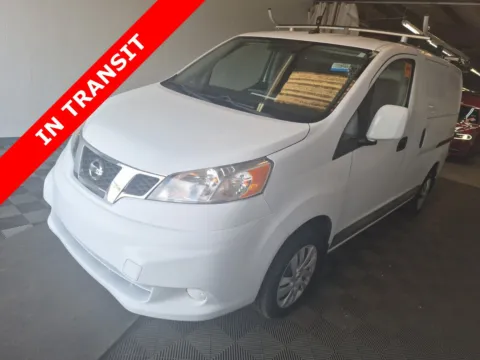 White 2017 Nissan NV200 Compact Cargo SV for sale in Alvin, TX