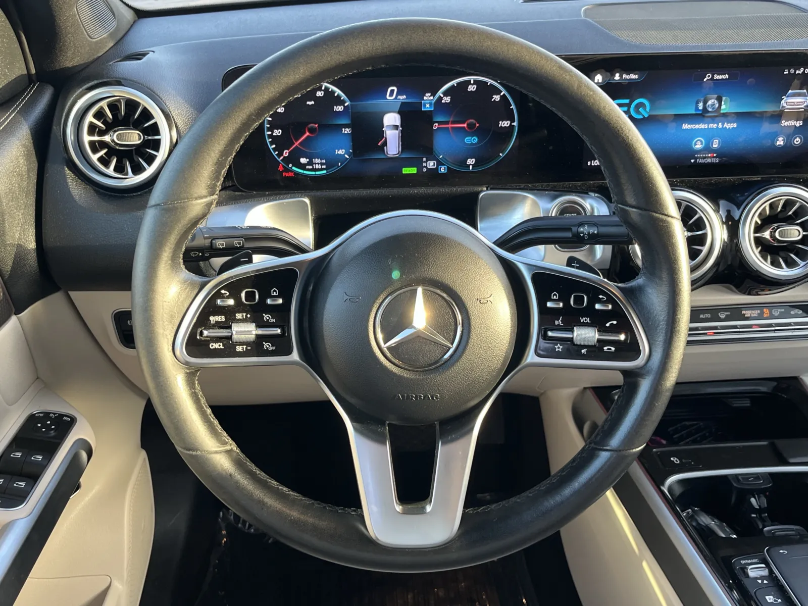 Mercedes-Benz EQB photo 18