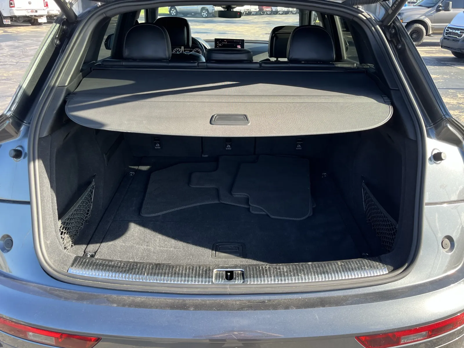 Audi SQ5 photo 15